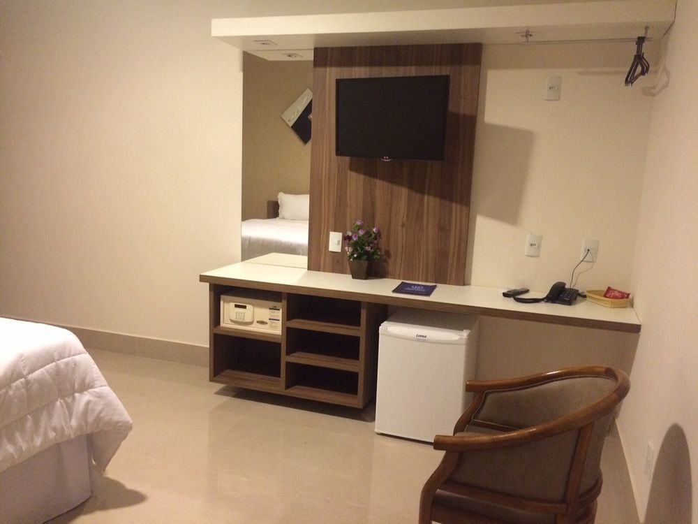 Business Park Hotel Hortolândia エクステリア 写真
